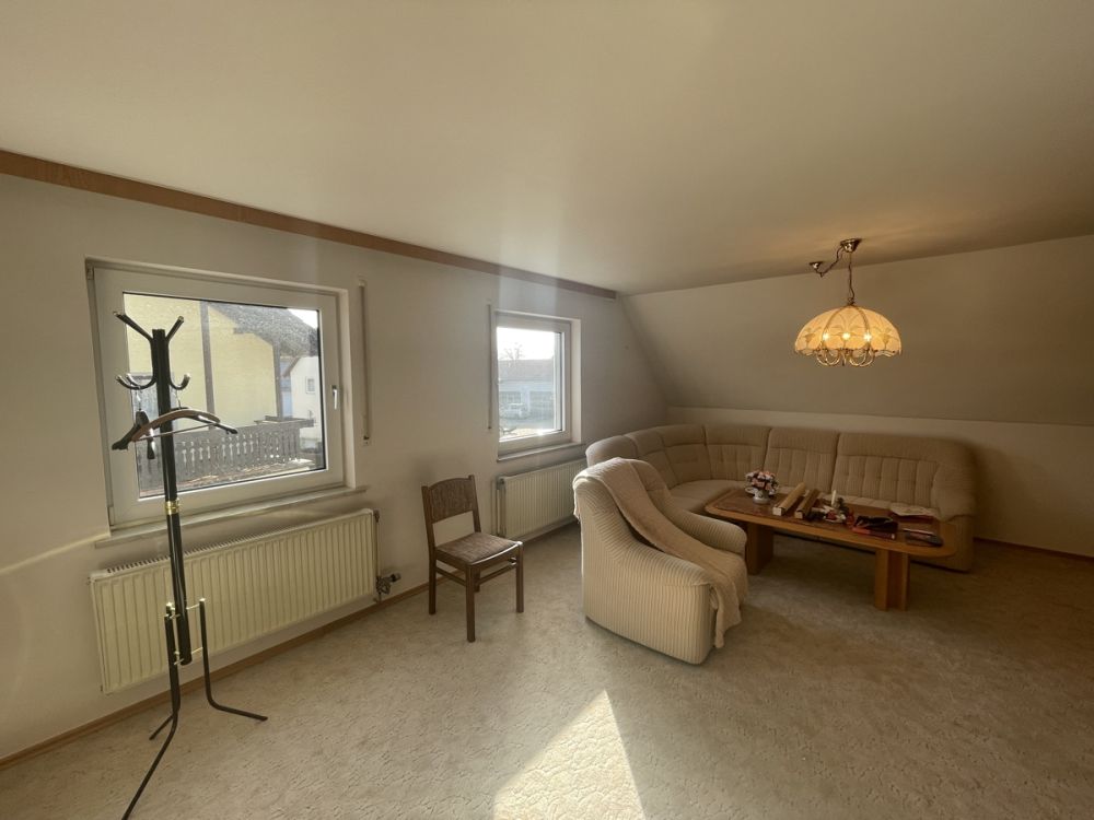 Einfamilienhaus mit großer Maschinenhalle und Werkstatt in Waidhaus!