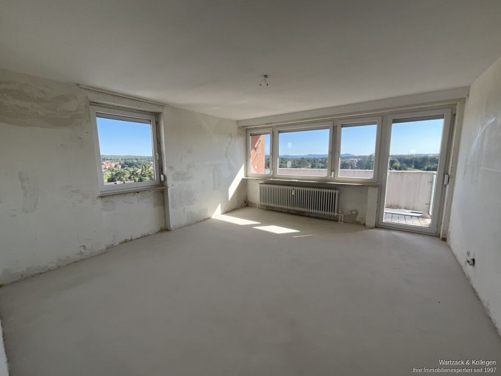 Über den Dächern von Schwaig - 3-Zimmer-Wohnung mit Ausblick, Balkon, Einbauküche und Garage