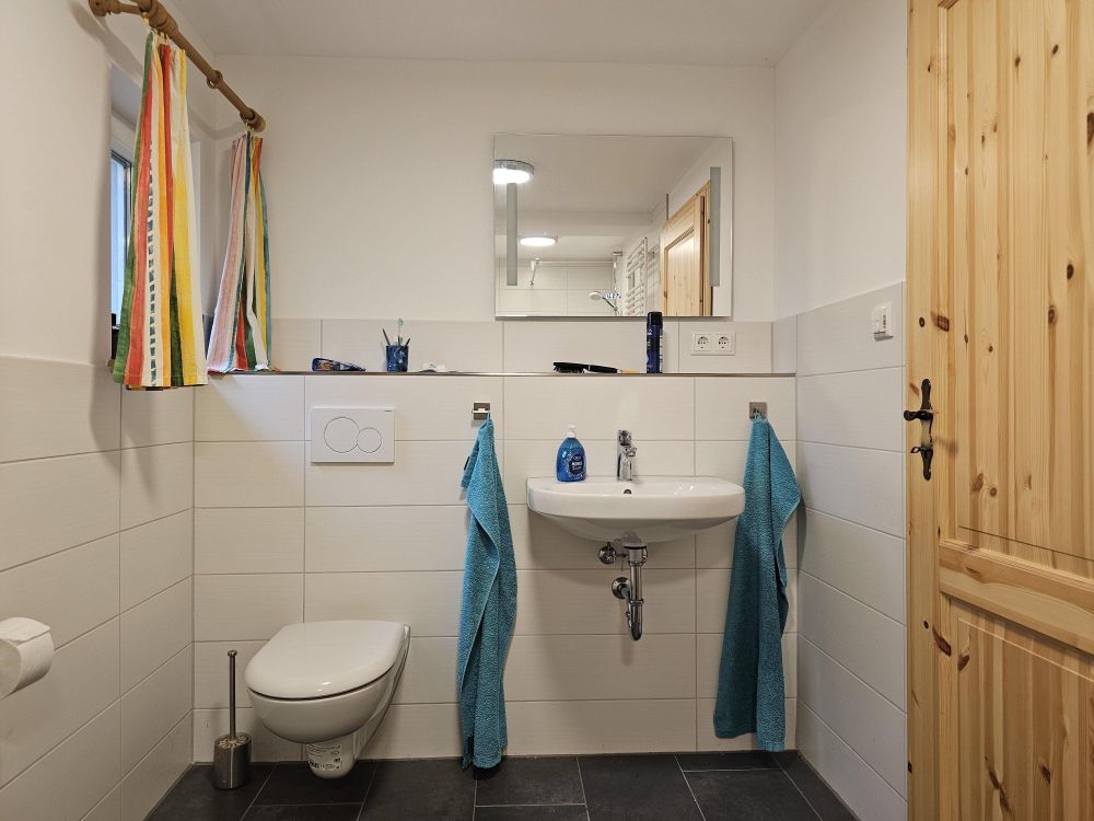 Modernes Wohnen in Alleinlage - auf großem Naturgrundstück und fußläufiger Entfernung zum NOK!