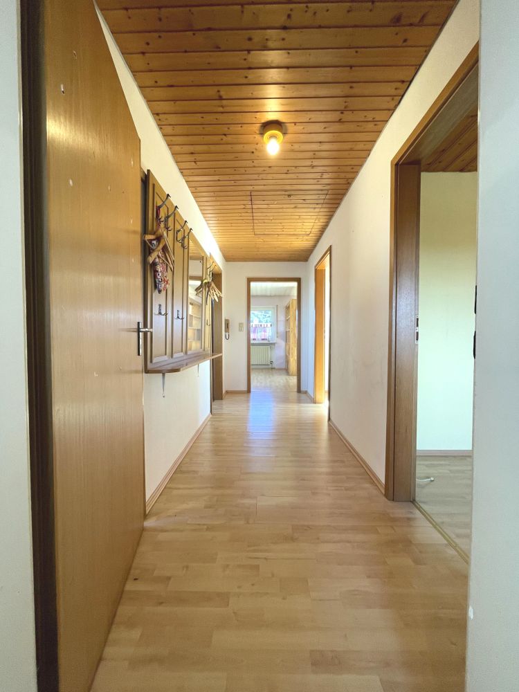 FLEXIBLES 2-FAMILIENHAUS IN ORTSRANDLAGE