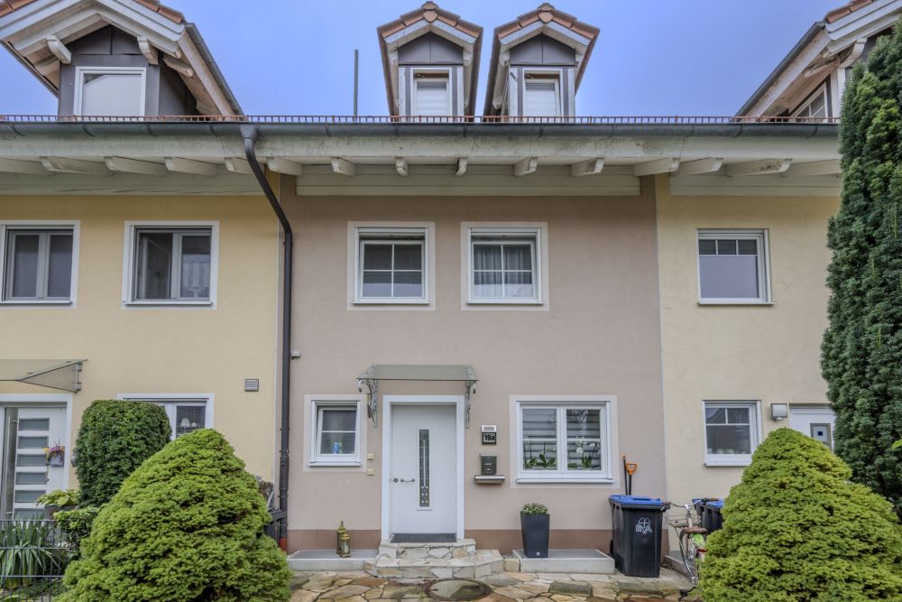 Kapitalanlage - Sehr gepflegtes, vermietetes Haus in ruhiger Lage