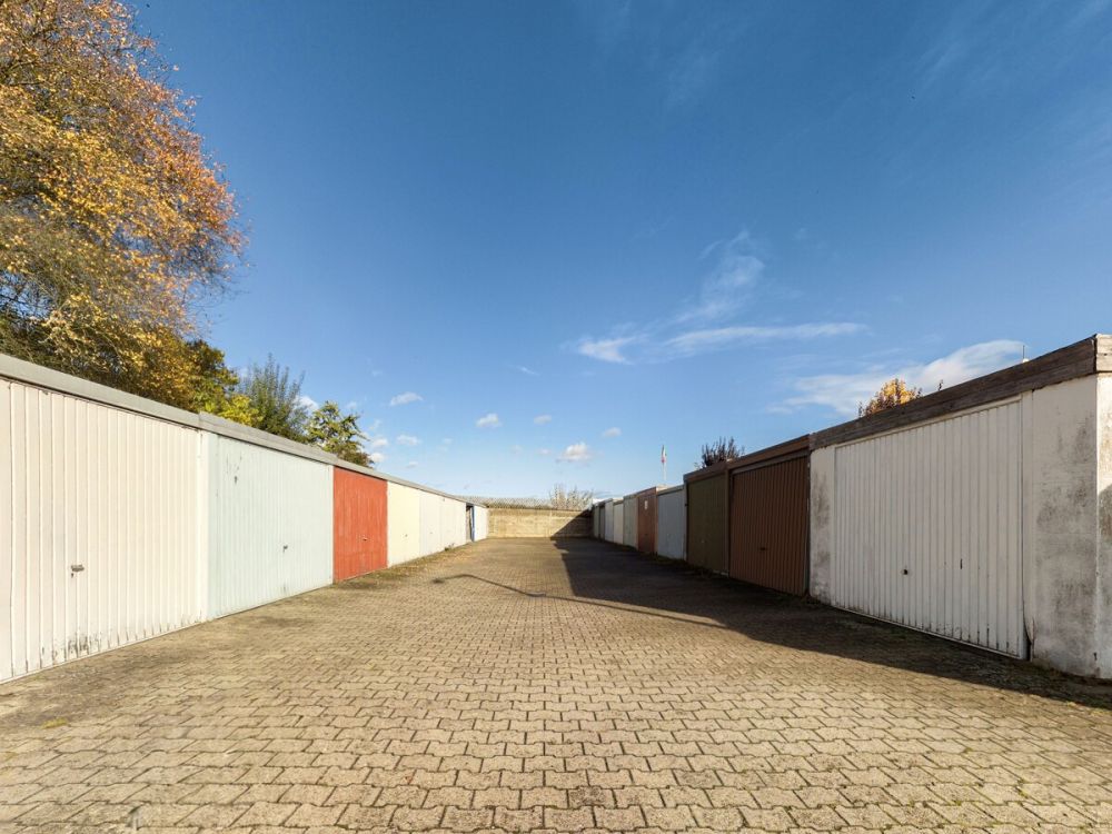 Hier wohnen Sie mit Ihrer Familie ruhig und idyllisch und sind Ruck-zuck in der Stadt! (12)