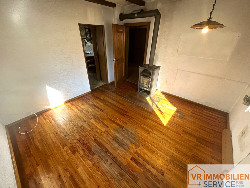 Mehr als nur vier Wände! - Einfamilienhaus mit Nebengebäude, Doppelgarage & Garten in 97618 Wollbach!