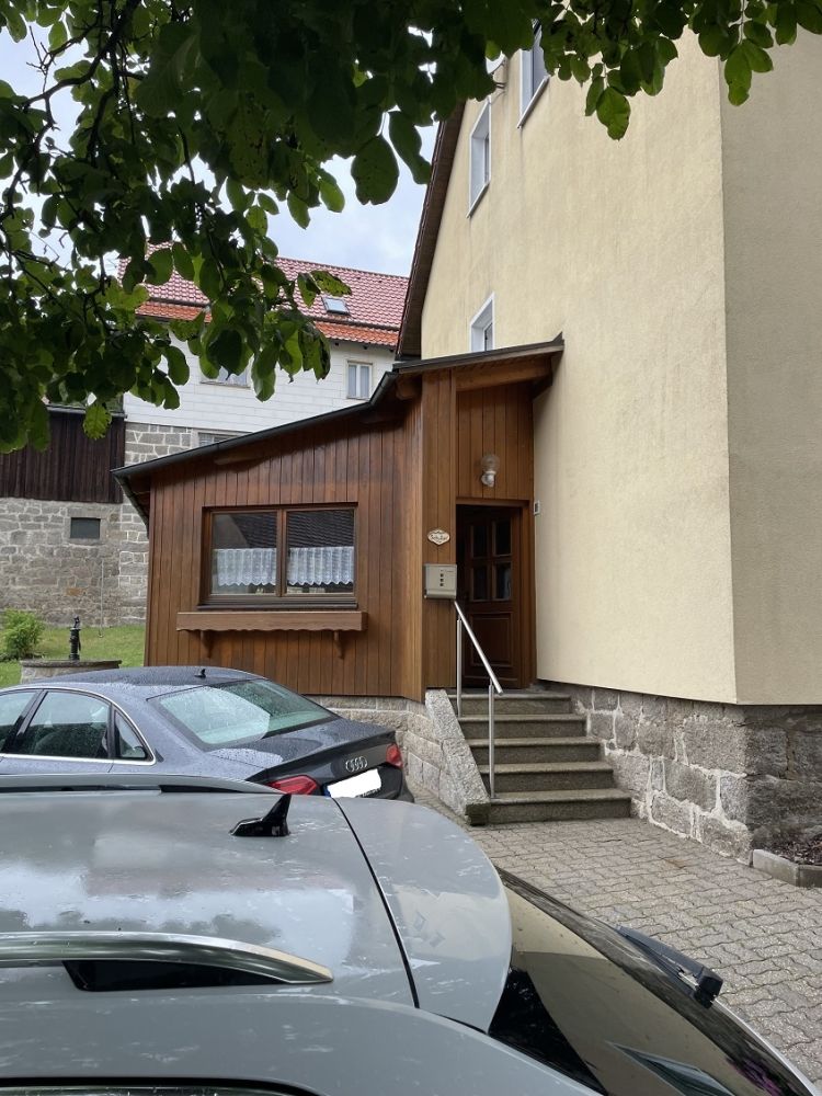 Zweifamilienwohnhaus im Herzen von Flossenbürg