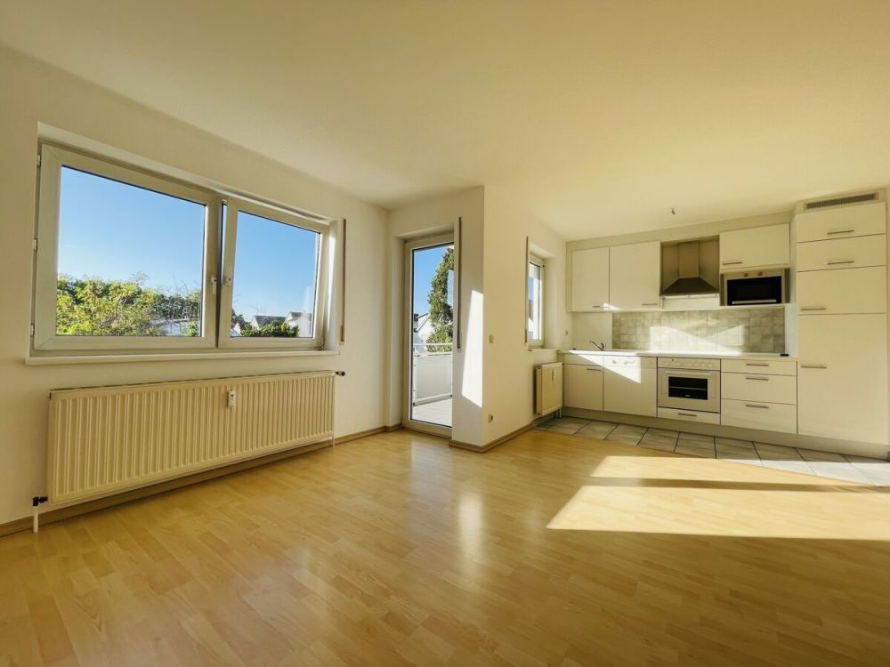 Schöne zwei Zimmer  Eigentumswohnung in Mörfelden-Walldorf - 1. Obergeschoss