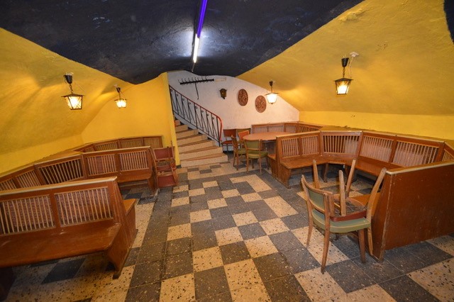 ### R E S E R V I E R T ### Traditionsgeführtes Hotel