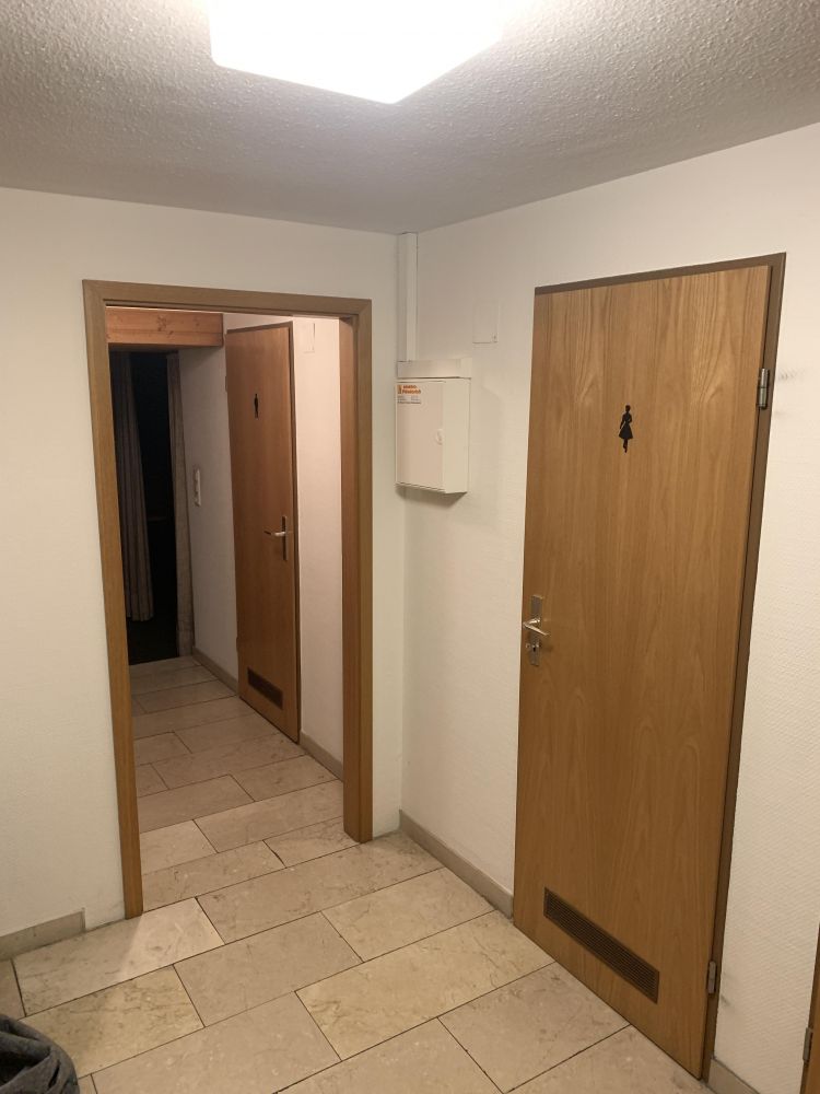 Sanitäranlagen im Keller