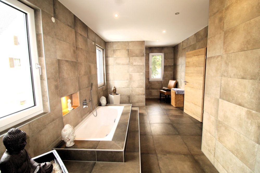 Ideal, um Wohnen und Arbeit zu verbinden: Top saniertes Wohn- und Geschäftshaus in Allersberg!