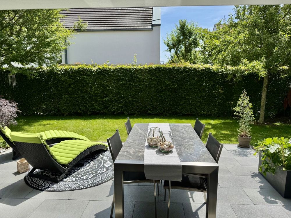 Exklusives Einfamilienhaus in erstklassiger Lage – 
stilvolles Wohnen auf höchstem Niveau