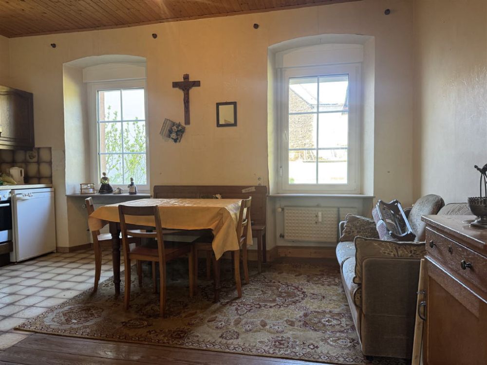 Bis zu 6 Wohnungen hinter stilvoller Fassade