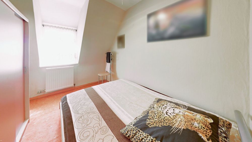 Das Wohnhaus mit Gaststätte bietet enormes Umbaupotential für Ihr Eigenheim in Schwabach-Wolkersdorf!