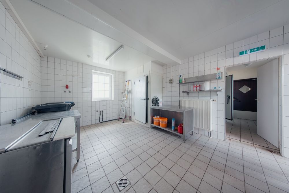 Voll eingerichtete Küche