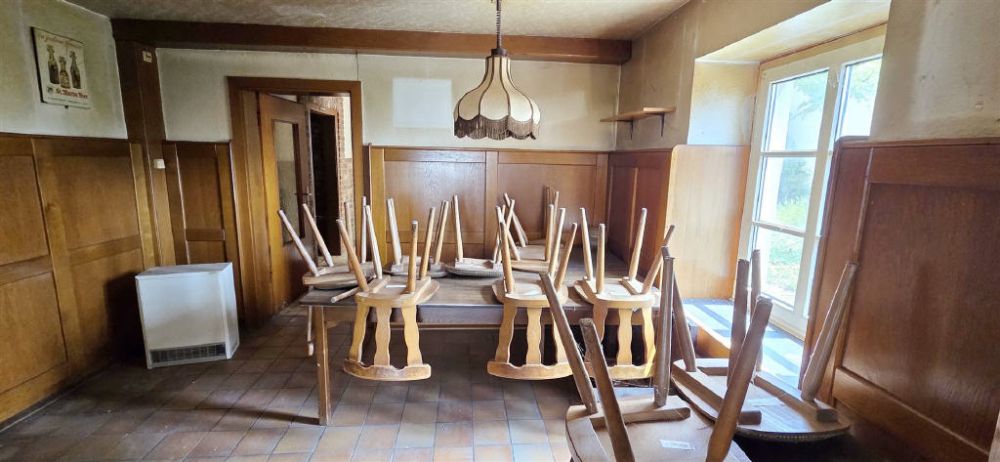 Altes erhalten - Altes neu gestalten!! Ihr neues Projekt mit Platz und rustikalem Charme... Ehem. Gasthaus...