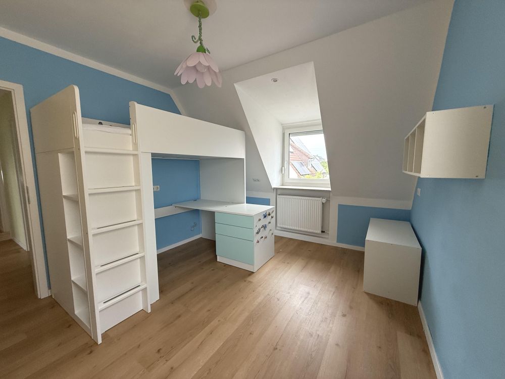 Modernisiertes Einfamilienhaus in Graben - viel Platz, hochwertige Ausstattung und großer Garten!