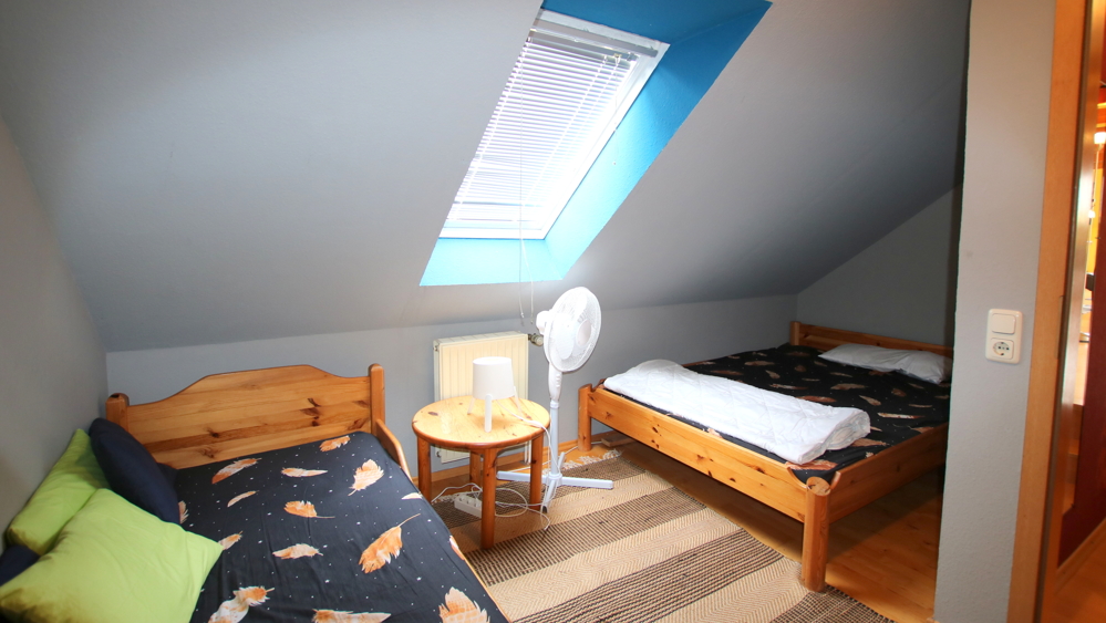 Attraktive und möblierte 3-Zimmer-Ferienwohnung, Nähe Nordsee in ländlicher Lage direkt am Jadebusen