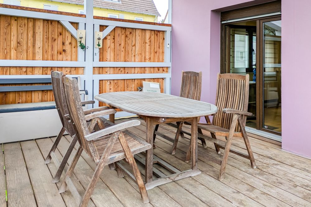 Einzugsbereites Einfamilienhaus wartet auf Sie: Interessante Immobilie in ruhiger Lage  in Höchst!