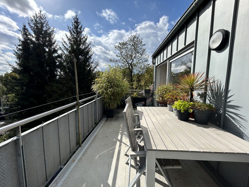 Design trifft Lage: Hochwertige Mansardenwohnung im begehrten Schlachthofviertel! (12)