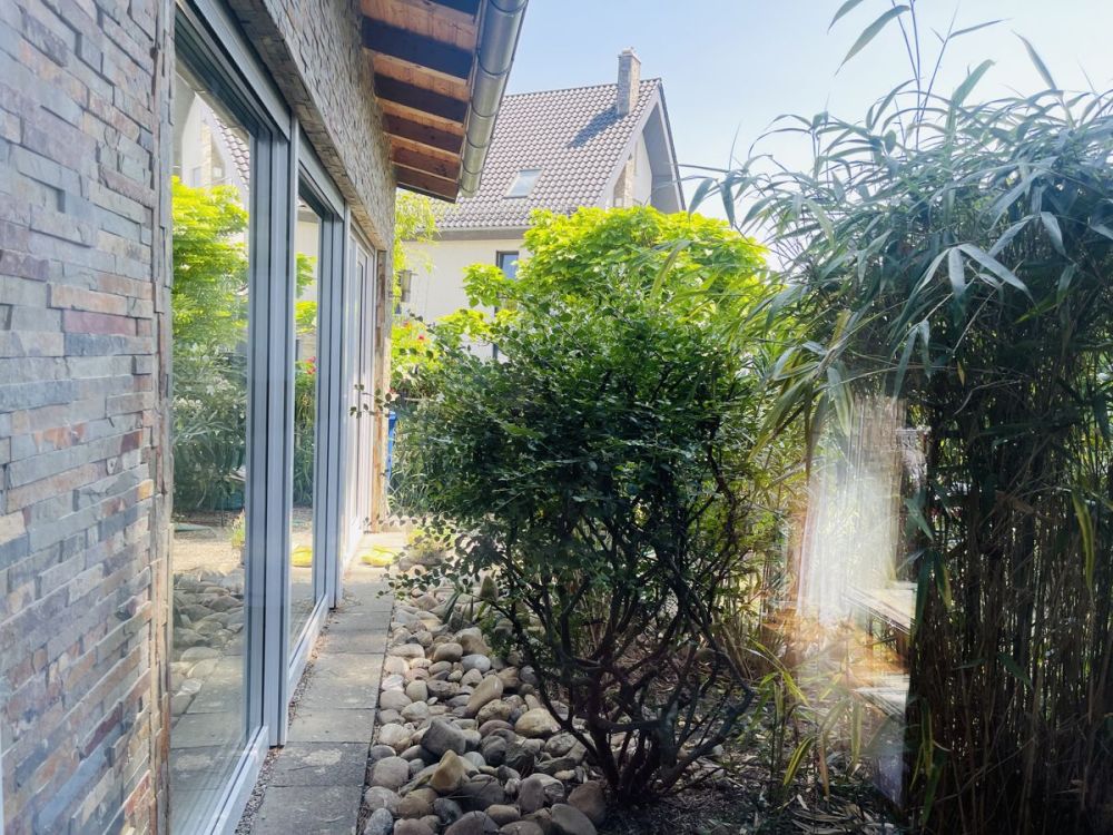 Stilvolles Einfamilienhaus mit hochwertiger Wohn & Raumausstattung