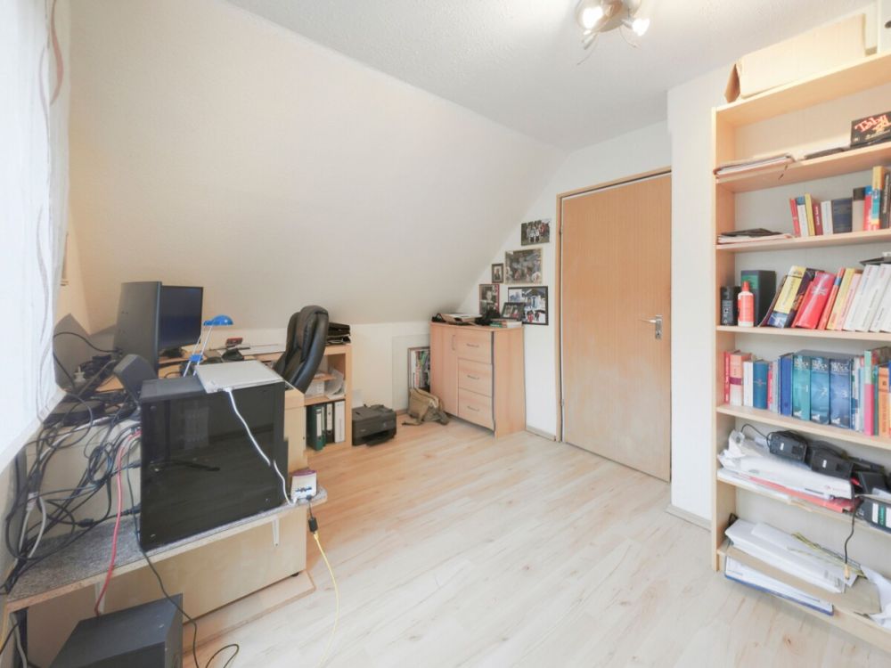 Großzügiges Einfamilienhaus mit großem Garten - gepflegtes Wohnen für die ganze Familie! (12)