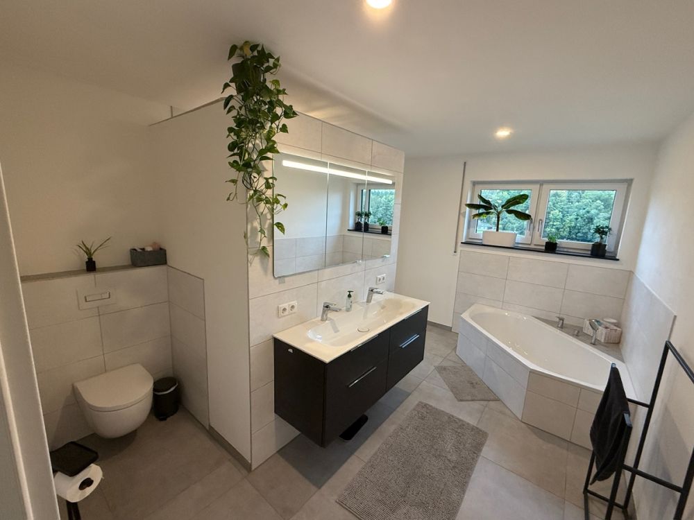 Möchten Sie neu bauen? Warum nicht gleich kaufen?  Wunderschönes Einfamilienhaus in Kirchenthumbach