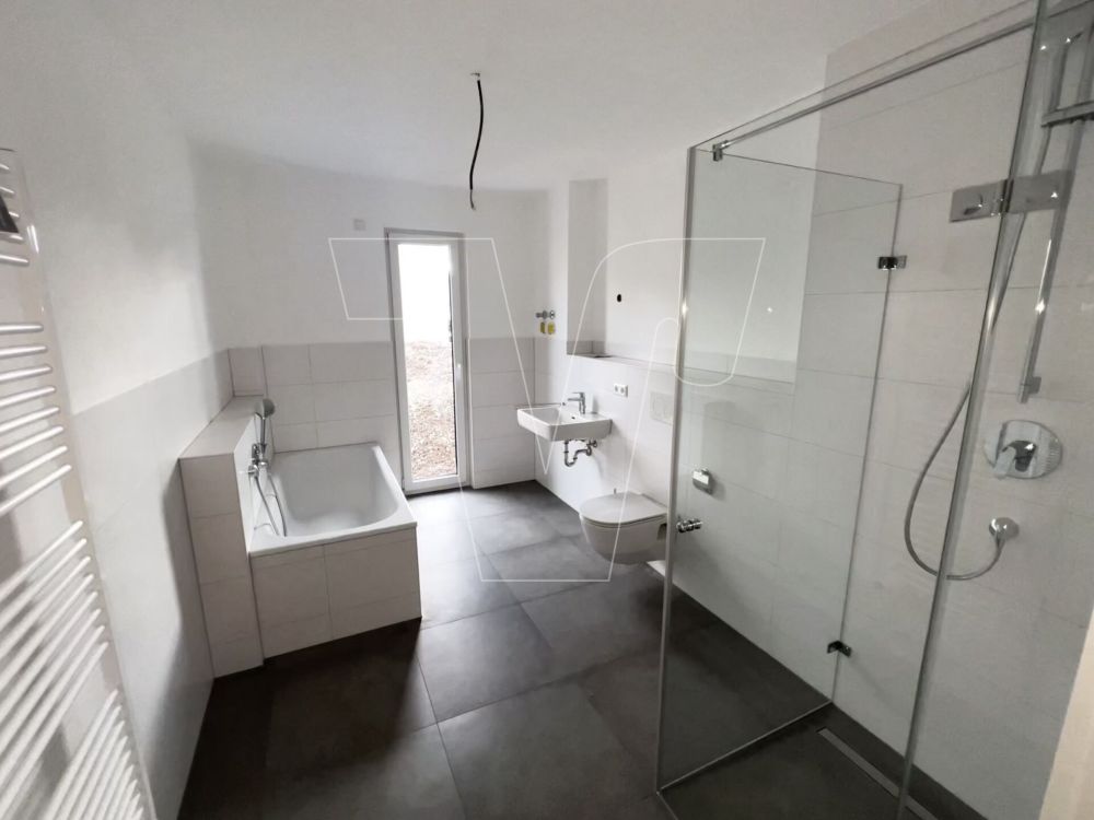 Tolle 3 Zimmerwohnung mit Terrasse