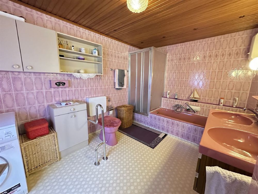 Historisches Einfamilienhaus mit schönem Grundstück