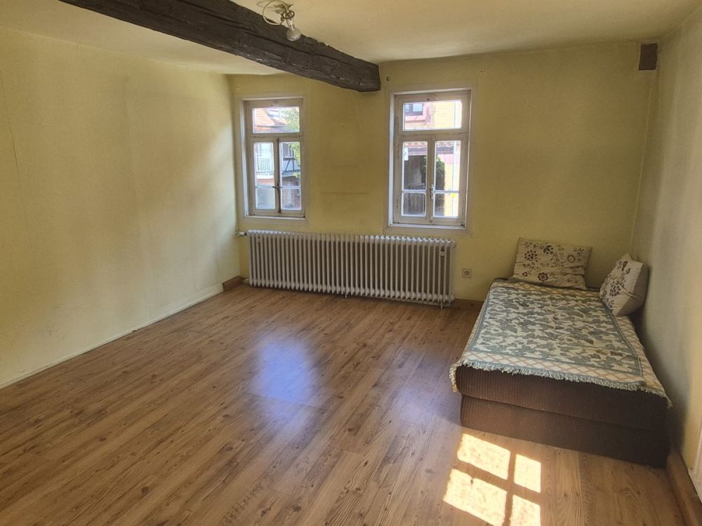 Historisches Fachwerkidyll mit Innenhof und Scheune  – eine Ruheoase im Herzen von Bischofsheim