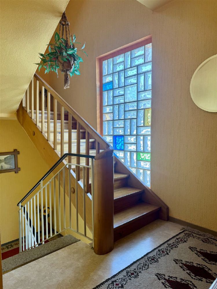 Ehemaliges Winzerhaus mit viel Platz zum Wohnen und Werken