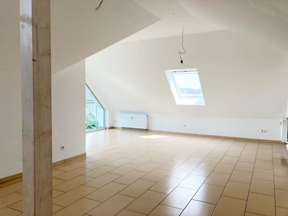 Zwei-/Dreifamilienhaus in Ortsrandlage von Kürten