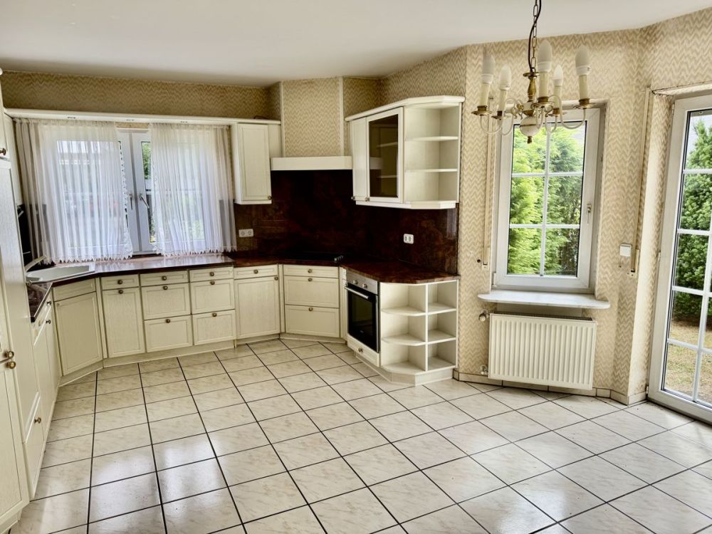 Einfamilienhaus in ruhiger und idyllischer Lage
- Ein Zuhause mit Herz in bester Lage von Rodgau -