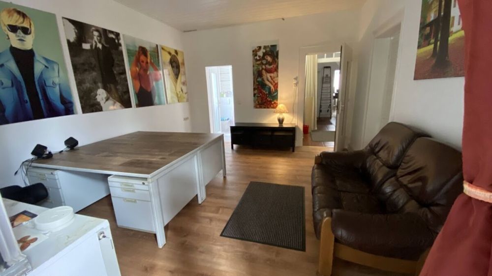 Stilvolle Altbau-Villa in Citylage mit drei Wohneinheiten – klassischer Charme trifft auf moderne Wohnqualität