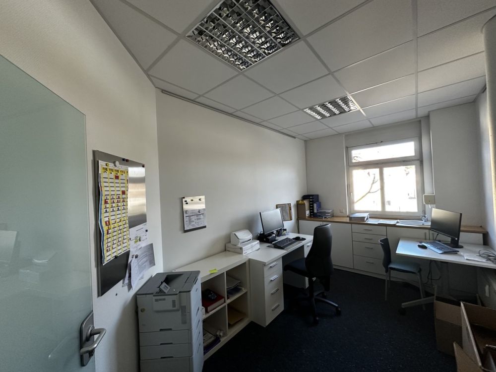 Büro 1