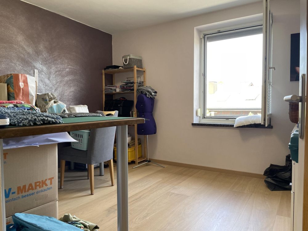 SMARTES MITTELHAUS FÜR DIE KLEINE FAMILIE