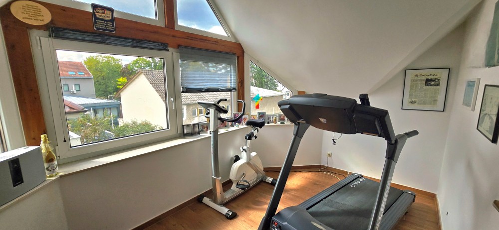 Charmante, möblierte Doppelhaushälfte in guter Lage von Raunheim – renoviert und familienfreundlich