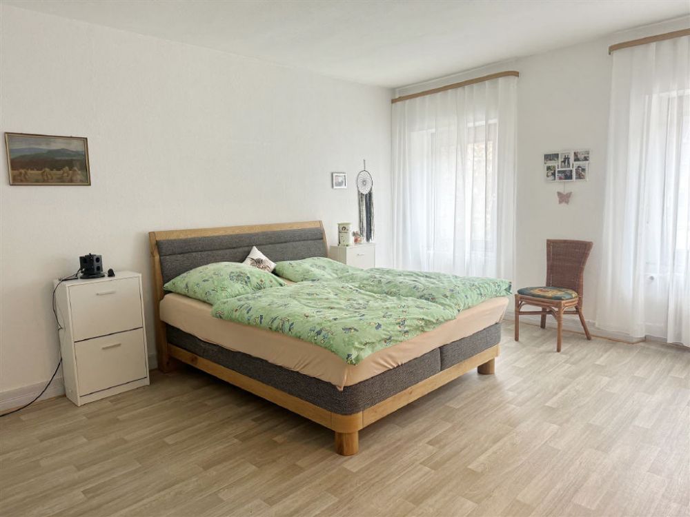 Stattliches Wohn- und Geschäftshaus in exponierter Lage