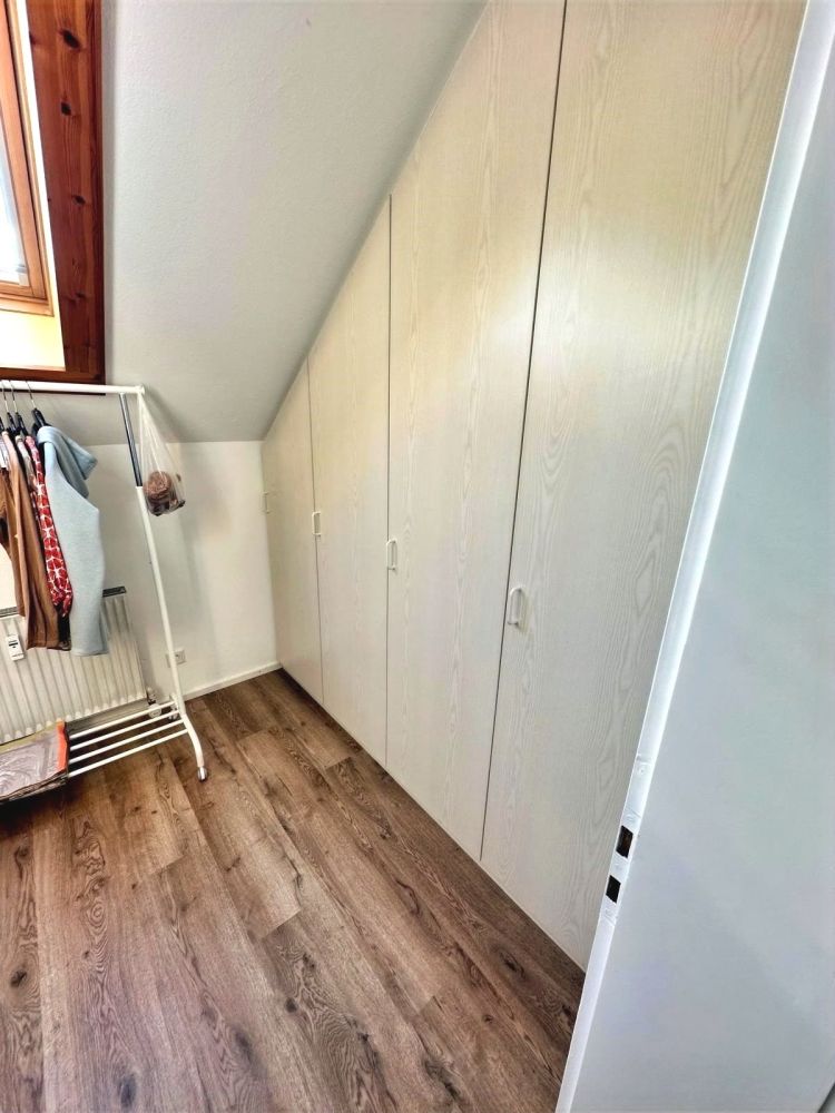 Große Dachgeschosswohnung in Ismaning