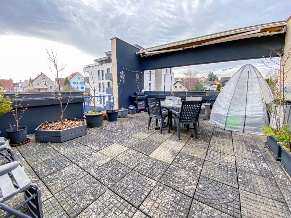 Charmantes Penthouse-Feeling: Großzügige Wohnung mit Dachterrasse in Reinheim