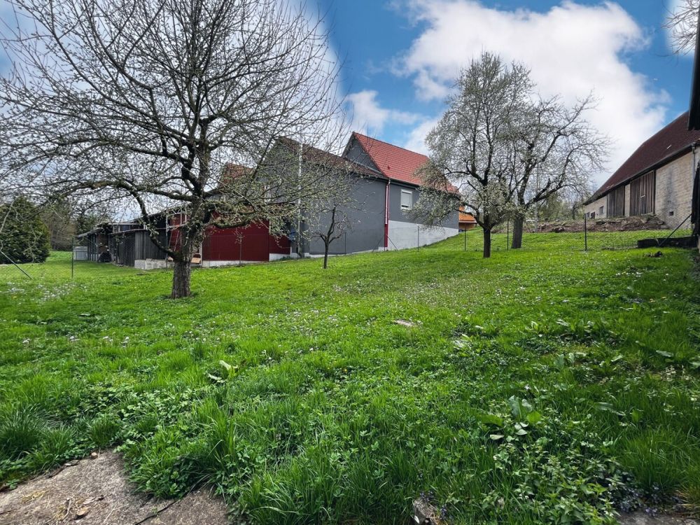 Großzügiges Wohnen in ländlichem Umfeld mit genügend Platz für die ganze Familie und deren Hobbys! (13)
