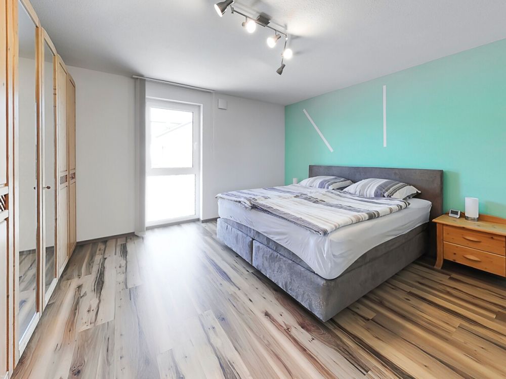 Zeitlos modern, perfekt für die junge Familie - Neuwertiges Einfamilienhaus in Schillingsfürst