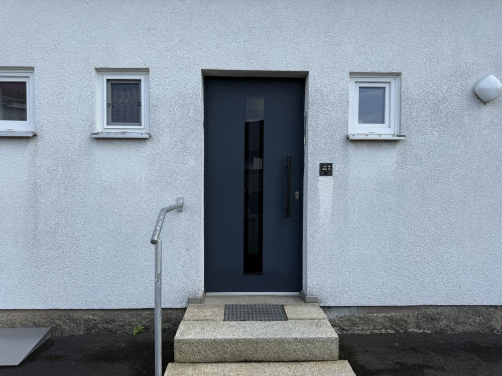 Renovierungsbedürftiges Wohnhaus mit Garage in Mitterteich!