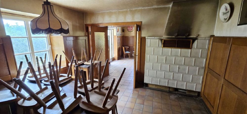 Altes erhalten - Altes neu gestalten!! Ihr neues Projekt mit Platz und rustikalem Charme... Ehem. Gasthaus...