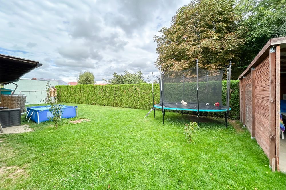 Platz für die ganze Familie – modernisiertes Einfamilienhaus mit Gartenparadies, Garage und Carport!