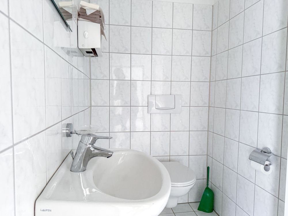 Büro- / Praxisfläche mit 174 m² in ruhiger Lage am Stadtberg in Eschenbach zu vermieten! (13)