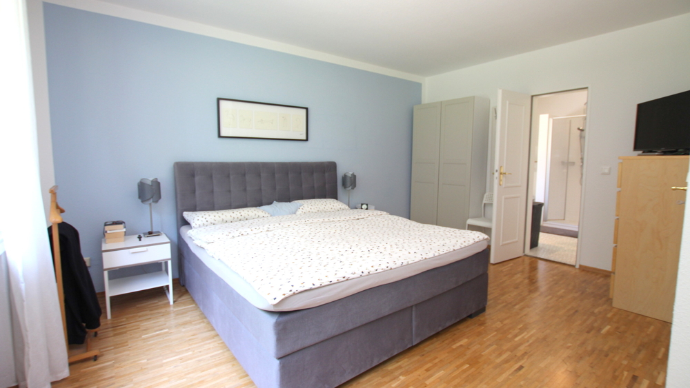 Charmantes Landhaus mit Nebengebäude und Parkgrundstück in idyllischer Wohnlage in Bad Zwischenahn