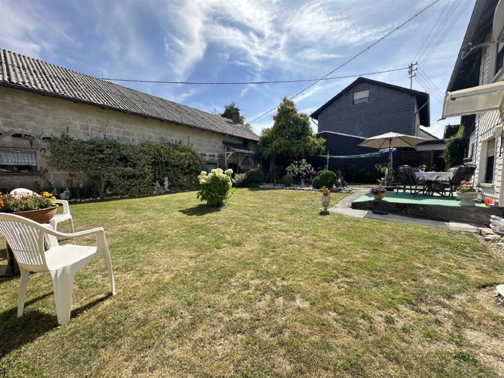 Historisches Einfamilienhaus mit schönem Grundstück