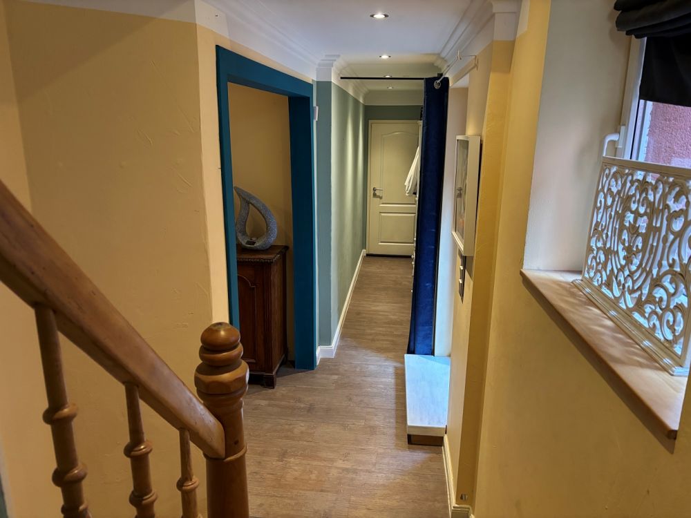 VIE-Dülken: Charmeoffensive! Bemerkenswert kuscheliges Haus 4 Schlafzimmer + Kamin + Wellness Lounge