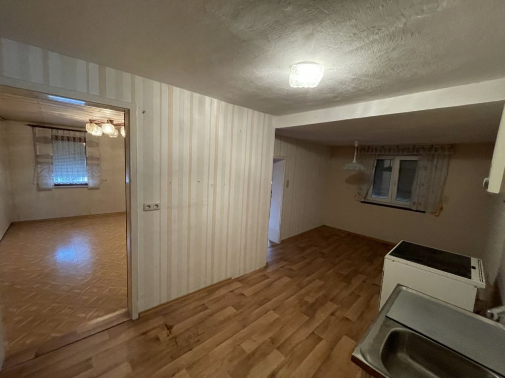 Ein teilvermietetes Zweifamilienhaus in guter Lage in Pleystein!