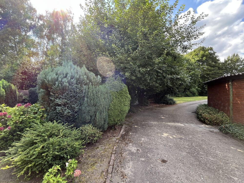 Wohnglück im Grünen, mit Bick ins Weite!
Zweifamilienhaus mit 
ca. 4.900 m² Grundstück
in Rheine (13)