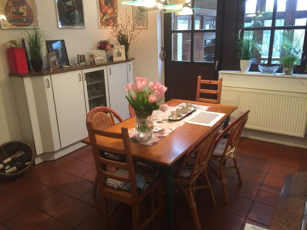 Stilvolle Altbau-Villa in Citylage mit drei Wohneinheiten – klassischer Charme trifft auf moderne Wohnqualität