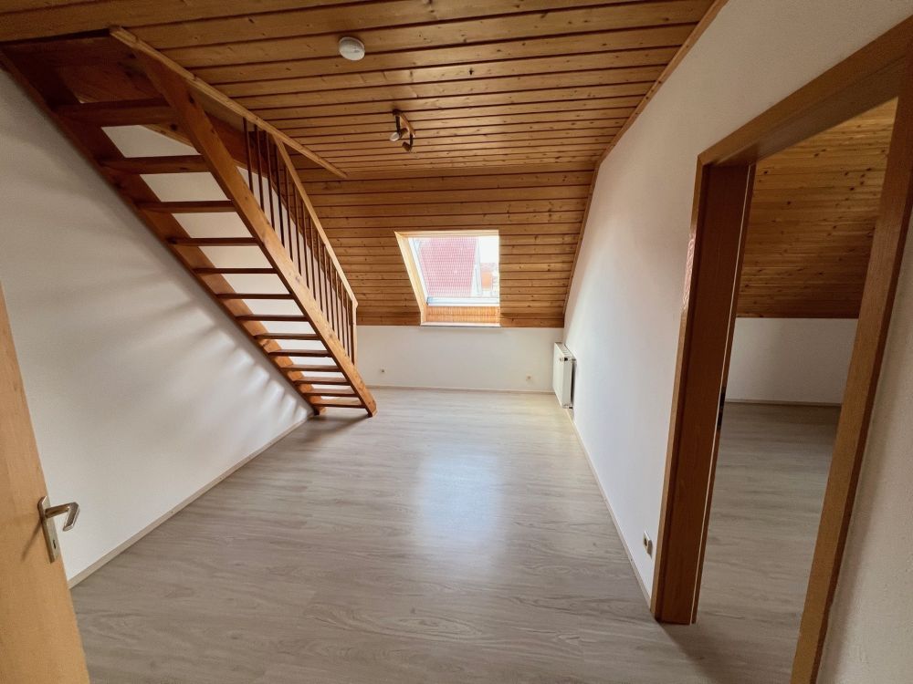 Geräumiges Reihenhaus mit viel Wohnfläche und solider Bausubstanz in Hallbergmoos